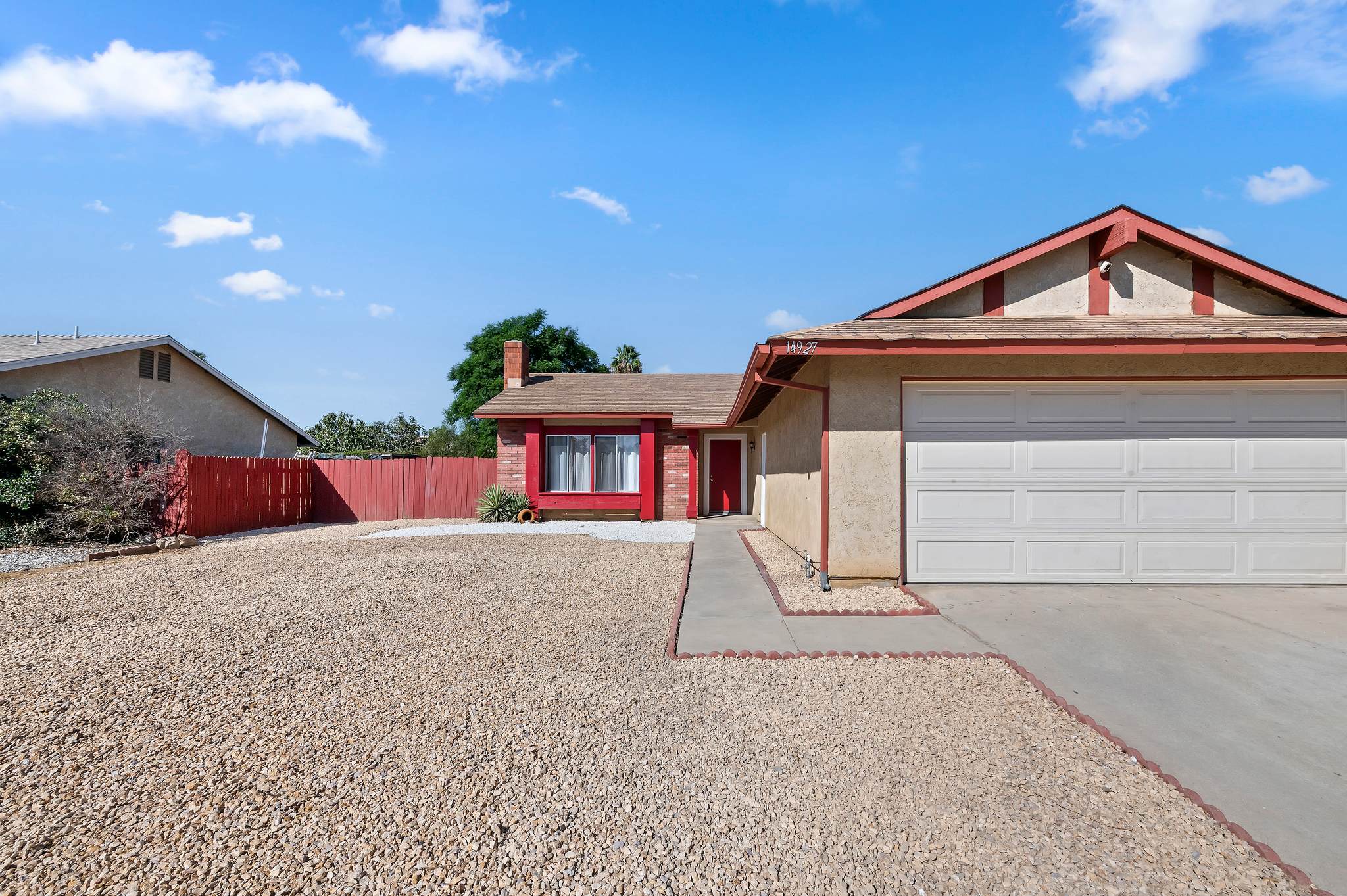 Front exterior and driveway | 14927 Wintergreen St, Moreno Valley